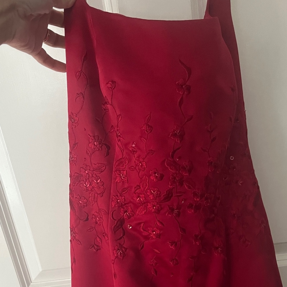 Michaelangelo Red Beaded embroidered halter full length gown prom, bridesmaid - Picture 2 of 12